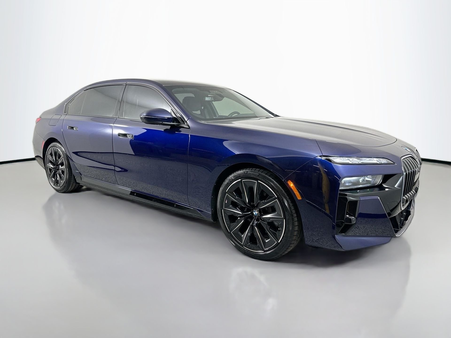 2023 BMW 760I exotic car rental