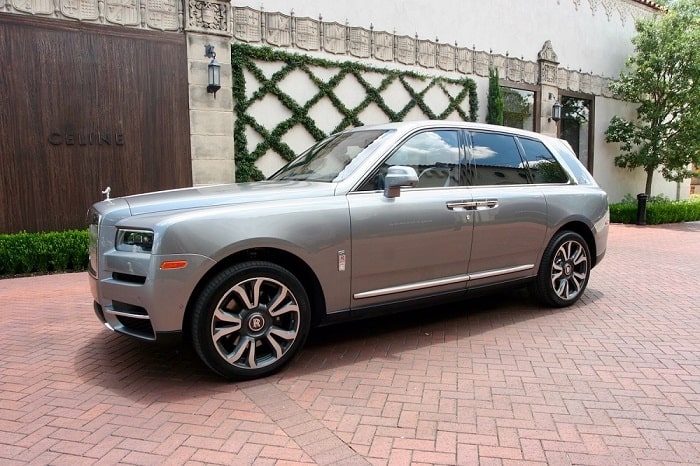 2020 Rolls Royce Cullinan exotic car rental